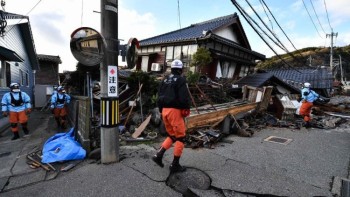 ĐTC cầu nguyện cho nạn nhân động đất Nhật Bản