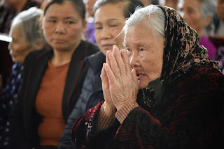 Lòng đạo cụ bà